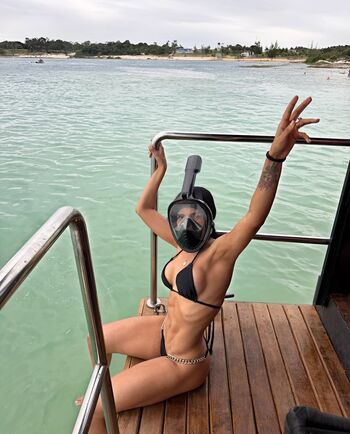 Full leaked Jessica cribbon/ private onlyfans photo