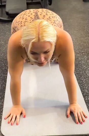 Flexible Beauties
