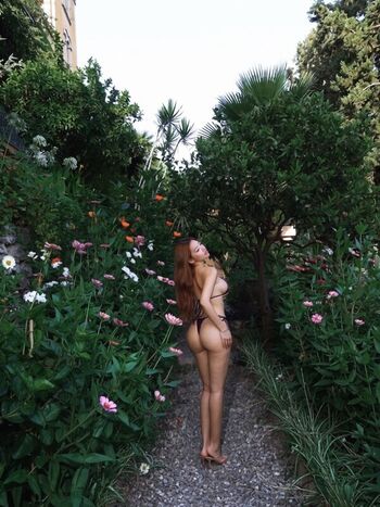 Full leaked Floralydo private onlyfans photo