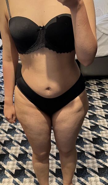 Full leaked Flowergirl private onlyfans photo