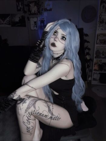 Full leaked Flutterow private onlyfans photo