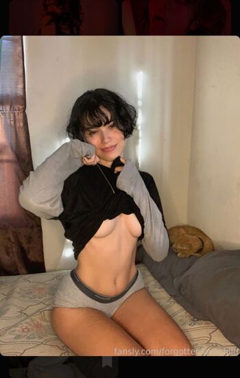 Full leaked Forgottenlovechild private onlyfans photo