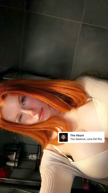 Full leaked Fraaoula page private onlyfans photo