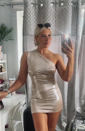 Full leaked Francescalouisefx private onlyfans photo
