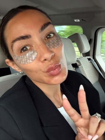 Full leaked Frankie bridge page private onlyfans photo