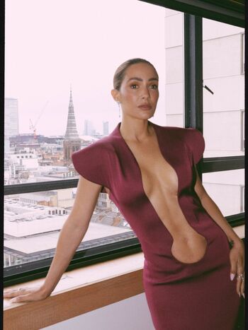 Full leaked Frankie bridge page private onlyfans photo