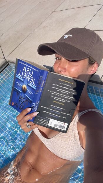 Full leaked Frankie bridge private onlyfans photo