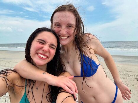 Full leaked Frankielovespinkk private onlyfans photo