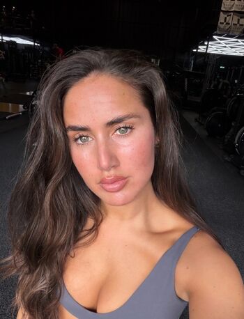 Full leaked Fransaghezchi private onlyfans photo