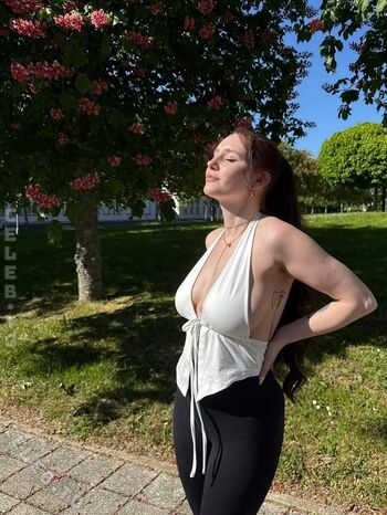 Full leaked Franzisunshine private onlyfans photo