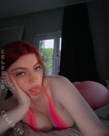 Full leaked Fraoulaa private onlyfans photo