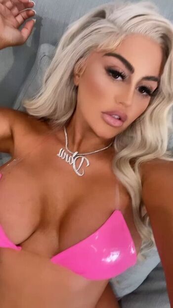 Full leaked Freakyredkelsie private onlyfans photo