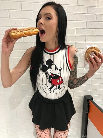 Full leaked Freemarleybrinx private onlyfans photo