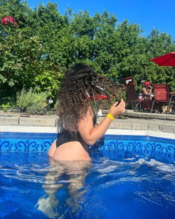 Full leaked Frenchhh vanilla private onlyfans photo