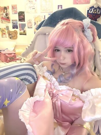 Full leaked Frenchybread private onlyfans photo