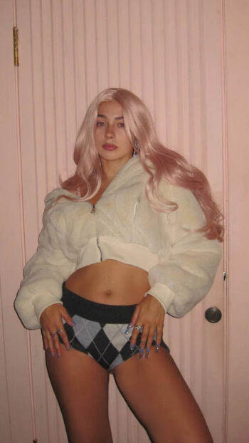 Full leaked Frend baby private onlyfans photo