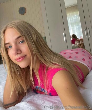 Full leaked Freyawhite private onlyfans photo