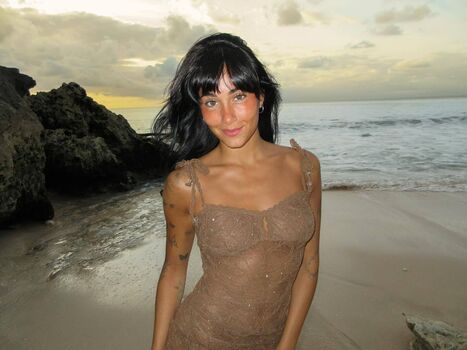 Full leaked Frida reed private onlyfans photo