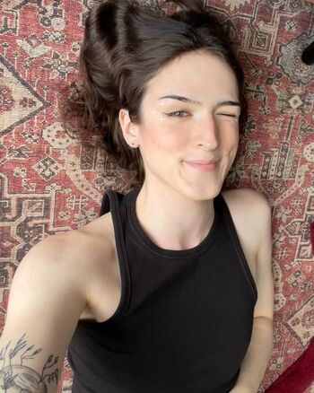 Full leaked Frogsgirls private onlyfans photo