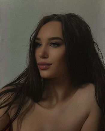 Full leaked Frollkina private onlyfans photo