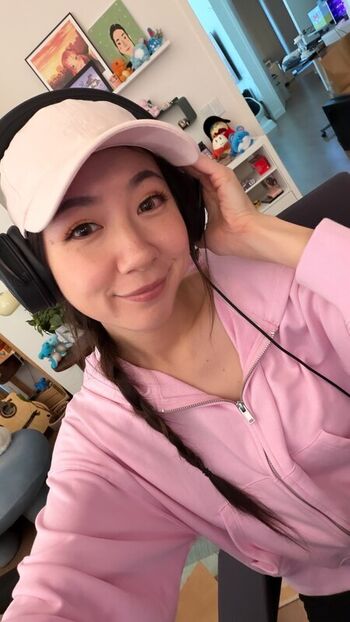 Full leaked Fuslie private onlyfans photo