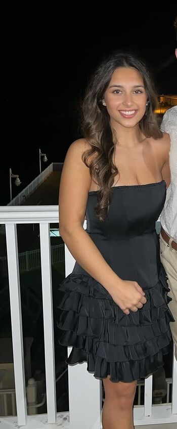 Full leaked Gabby gray private onlyfans photo