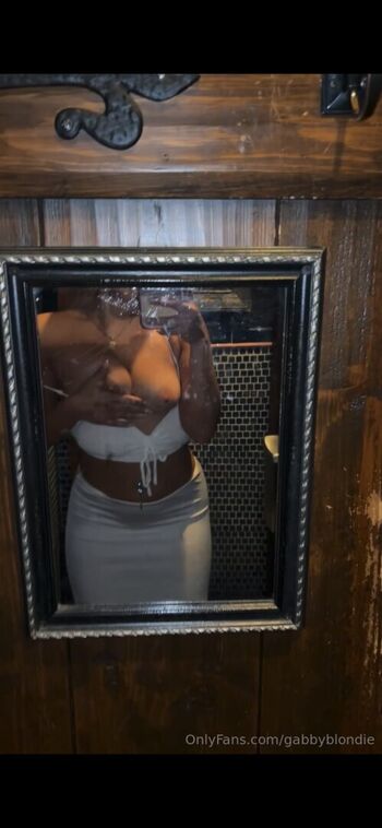 Full leaked Gabbyblondie private onlyfans photo