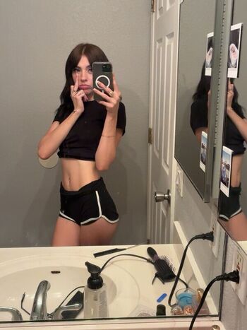 Full leaked Gabbyxlover private onlyfans photo
