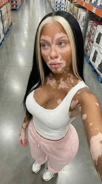 Gabriella Einars Smith