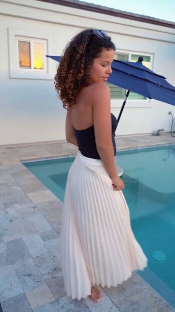 Full leaked Gabriella saraivah private onlyfans photo