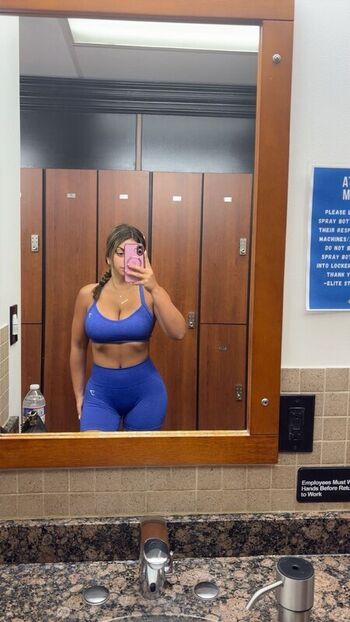 gaby_zola