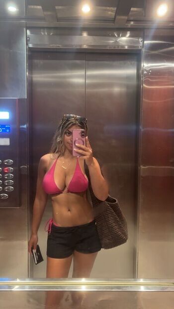 gaby_zola