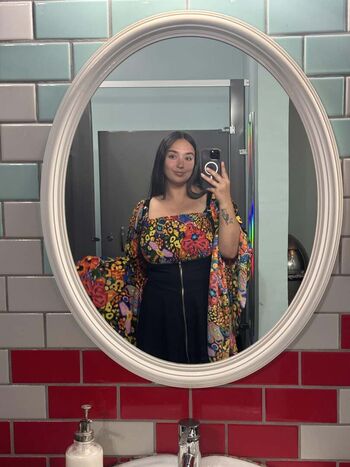Full leaked Gelluh private onlyfans photo