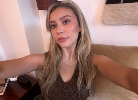 Full leaked Genevieve hannelius private onlyfans photo