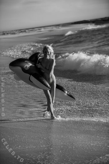 Full leaked Genevieve morton page private onlyfans photo