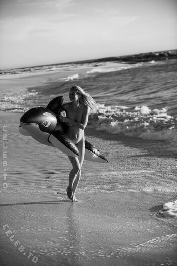 Full leaked Genevieve morton private onlyfans photo