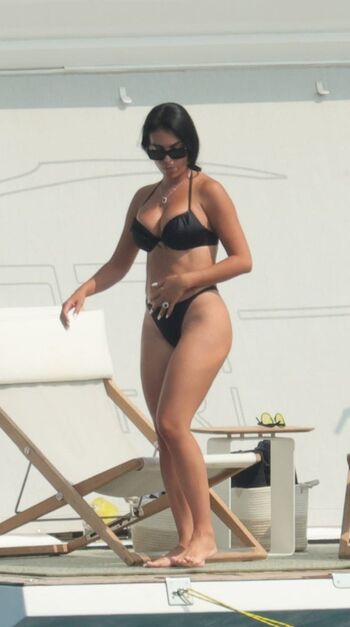 Full leaked Georgina ronaldo private onlyfans photo