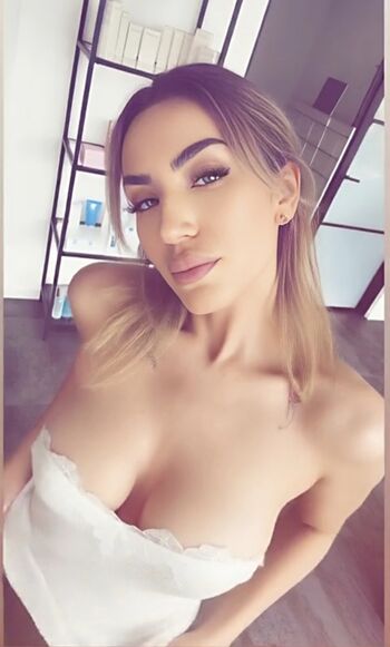 Full leaked German girls private onlyfans photo