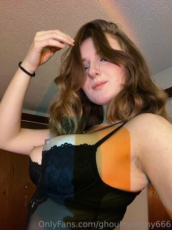 Full leaked Ghoulmommy private onlyfans photo