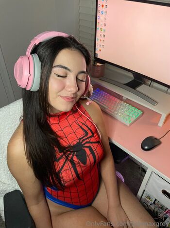 Full leaked Giannagreyx private onlyfans photo