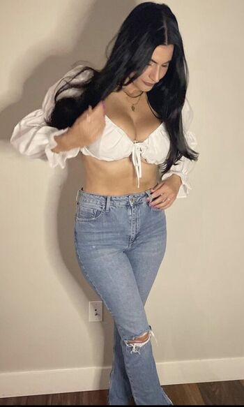 Full leaked Gigi dreams page private onlyfans photo