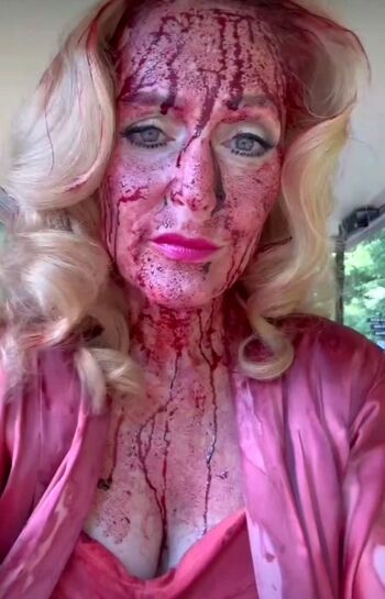 Gillian Anderson