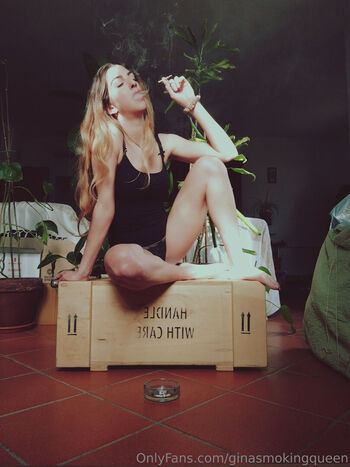 ginasmokingqueen
