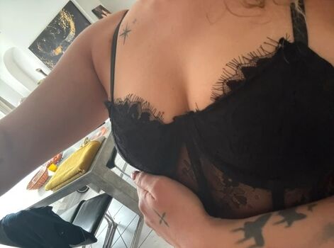 Full leaked Giollia glam private onlyfans photo