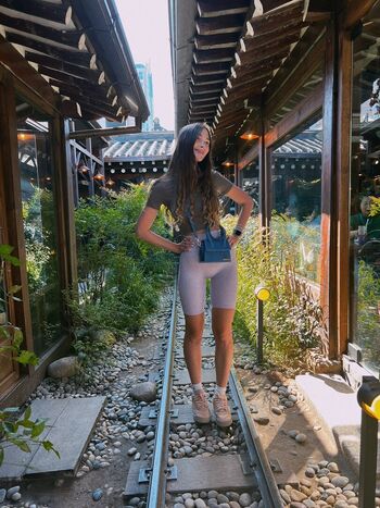 Full leaked Girls in wedgy fitness shorts private onlyfans photo