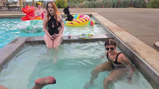 Full leaked Girls play page private onlyfans photo