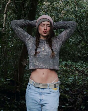 Full leaked Girlwiththeaccent private onlyfans photo