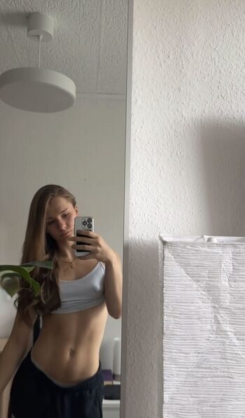 Full leaked Gld melina private onlyfans photo