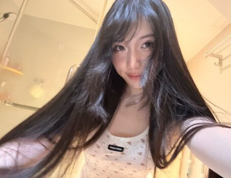 Full leaked Glihttr private onlyfans photo