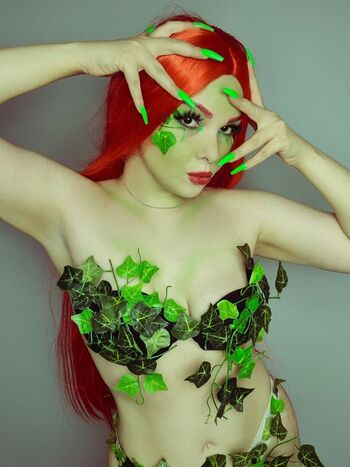 glitchedegirlcosplay